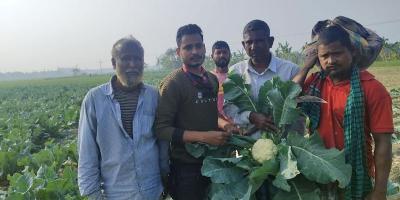 যেখানেই কৃষকের কান্না, সেখানেই স্বপ্ন টিম
