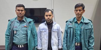 শাহ আমানতে মানবপাচারকারী গ্রেপ্তার