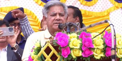 অন্তর্বর্তী সরকার রাজনৈতিক চিন্তাধারার বাইরে নয়: উপদেষ্টা সাখাওয়াত