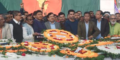 জিয়াউর রহমানের সমাধিতে শ্রমিকদলের নেতাকর্মীদের শ্রদ্ধাঞ্জলি