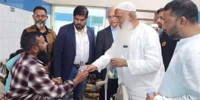 প্রতিদিন একজন করে উপদেষ্টার হাসপাতালে যাওয়া উচিত: কায়কোবাদ