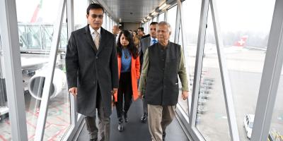 সুইজারল্যান্ড পৌঁছেছেন প্রধান উপদেষ্টা
