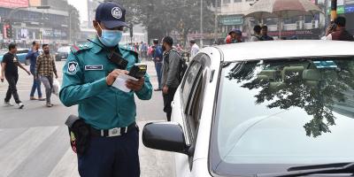 ২৪ ঘণ্টায় রাজধানীর সড়কে ১৯৬৯ মামলা