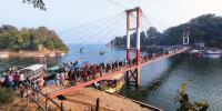 পর্যটকে মুখর রাঙ্গামাটি