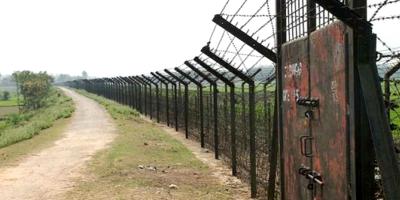 বাংলাদেশিকে কুপিয়ে হত্যা করল ভারতীয়রা