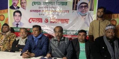 আগৈলঝাড়ায় খালেদা জিয়ার রোগ মুক্তি কামনায় দোয়া