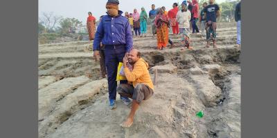 বিষটোপ দিয়ে অতিথি পাখি শিকার, যুবকের জেল