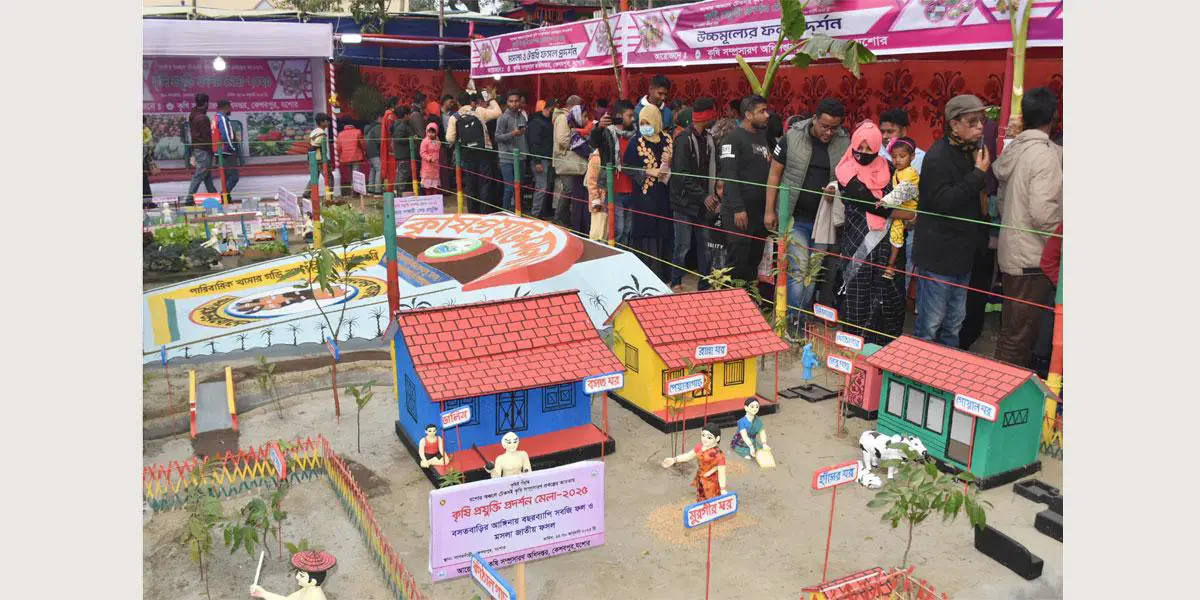 উৎসবপল্লীতে রূপ নিয়েছে সাগরদাঁড়ি