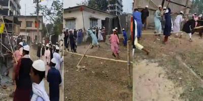 আক্কেলপুরে নারী দলের ফুটবল খেলা বন্ধ করতে মাঠের বেড়া ভাঙচুর