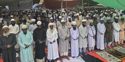 তুরাগ তীরে লাখো মুসল্লির জুমার নামাজ আদায়