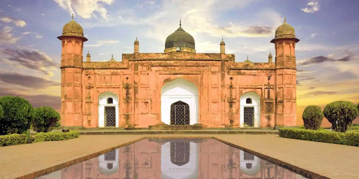 ভালোবাসা দিবসে যেখানে ঘুরতে যাবেন