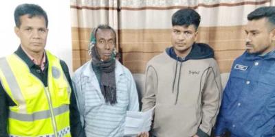 ‘হটাও ইউনূস, বাঁচাও দেশ’ শিরোনামে লিফলেট বিতরণ, আটক ২