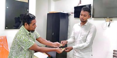 সিরাজগঞ্জে কাজ ফেলে অকাজে ব্যস্ত মাদকদ্রব্য নিয়ন্ত্রণের কর্মকর্তারা