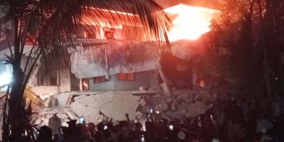 গুঁড়িয়ে দেওয়া হলো ধানমন্ডি ৩২ নম্বর বাড়ি