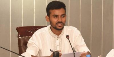 আ.লীগকে নিষিদ্ধের ব্যাপারে যা বললেন উপদেষ্টা আসিফ মাহমুদ