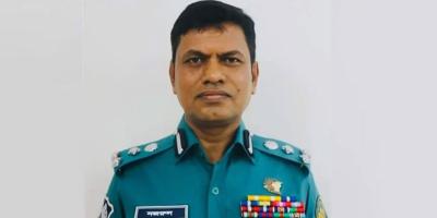 ডিআইজি মোল্যা নজরুল ডিবি হেফাজতে
