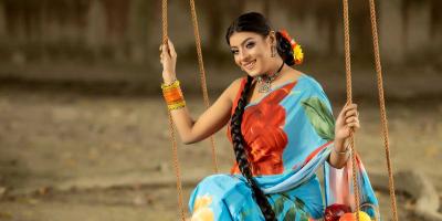 বসন্তে ফুলেল পোশাক