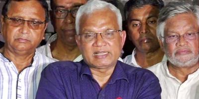 খালেদা জিয়াকে দেখতে বাসায় চিকিৎসকরা