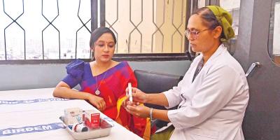 চল্লিশোর্ধ্ব নারীরা ডায়াবেটিস নিয়ন্ত্রণ করবেন যেভাবে