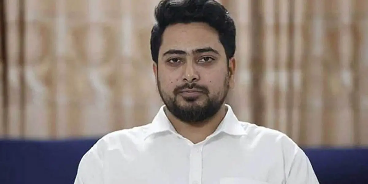 নতুন রাজনৈতিক দলে যোগ দেওয়ার ইঙ্গিত নাহিদ ইসলামের