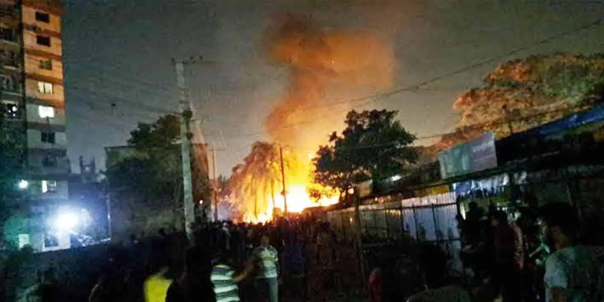 চট্টগ্রামে প্লাস্টিক পণ্যের গোডাউনে আগুন