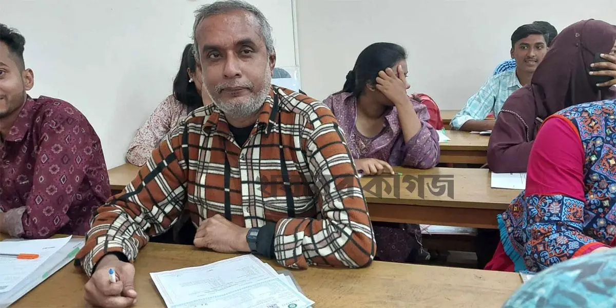 জবির ভর্তি পরীক্ষায় অংশ নিলেন পঞ্চাশোর্ধ্ব তৌহিদুর