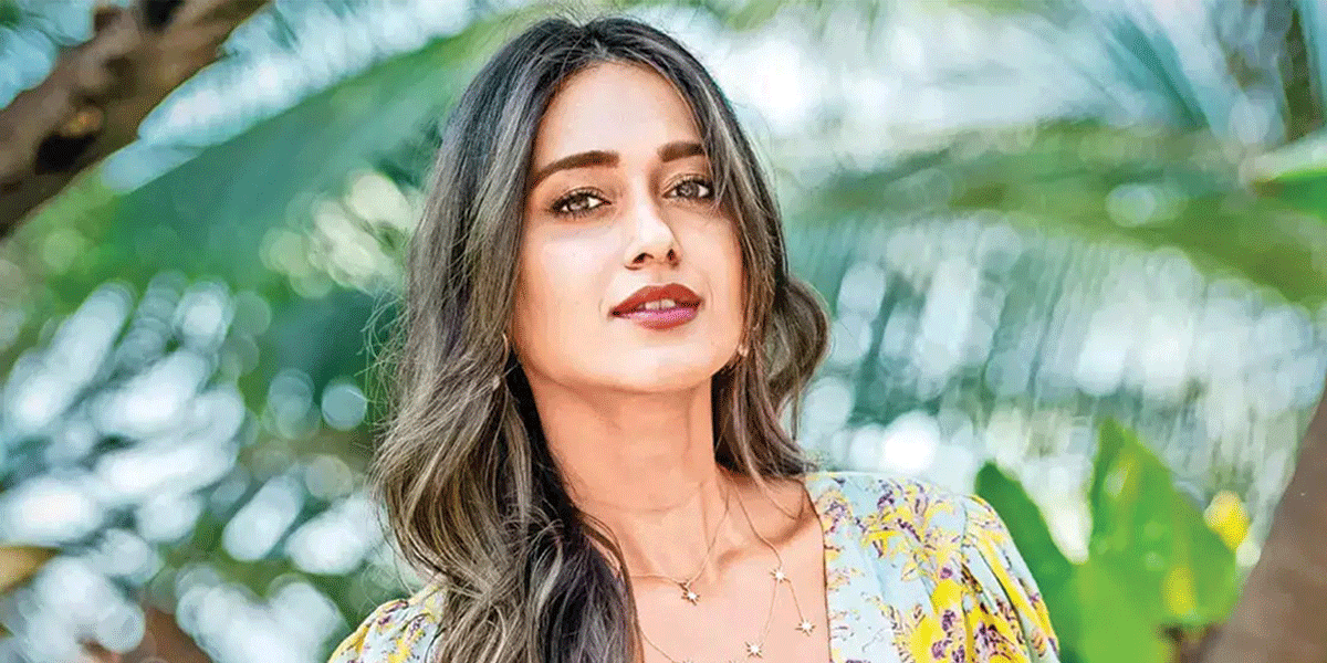 দ্বিতীয় সন্তানের অপেক্ষায়
