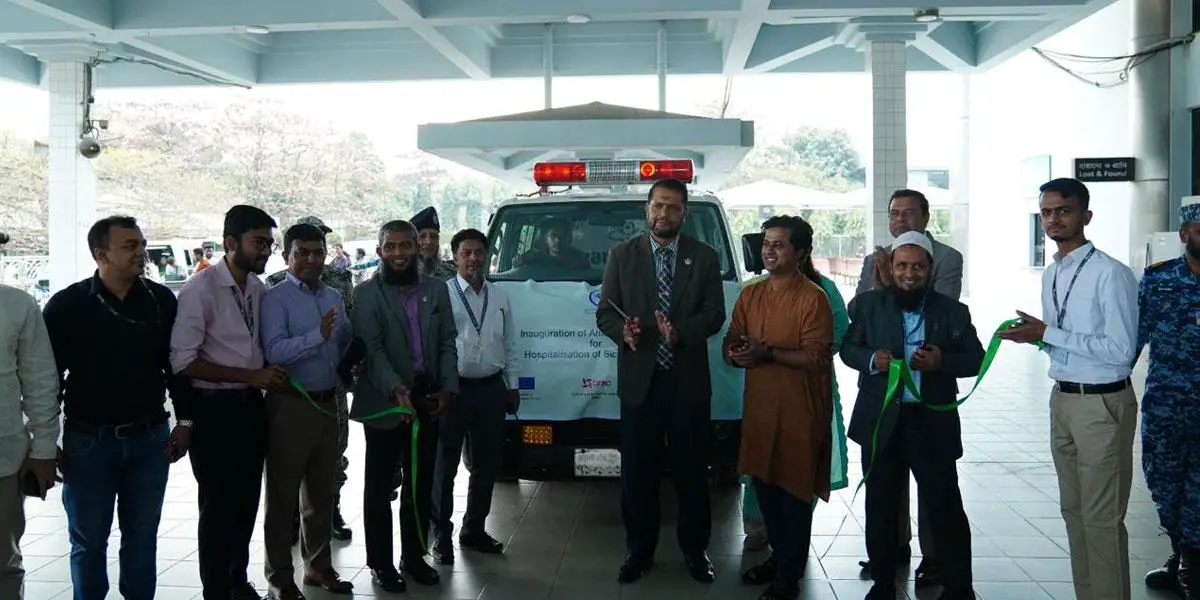 অসুস্থ যাত্রীদের জন্য শাহ আমানতে প্রথমবারের মতো অ্যাম্বুলেন্স সেবা