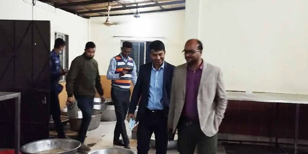 মুন্সীগঞ্জে আসলাম সুইটকে তিন লাখ টাকা জরিমানা
