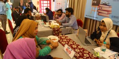 ইউরোপে স্টাডি, ওয়ার্ক পারমিট, স্থায়ী বসবাসের ভিসা প্রত্যাশী বেশি