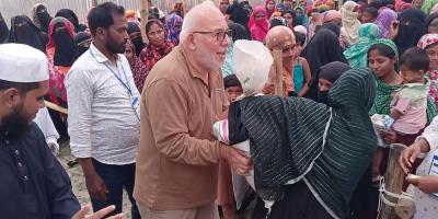 দরিদ্র মানুষের টানে প্রতিবছর মাগুরায় ছুটে আসেন তুরস্কের নাগরিক