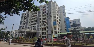 ফরিদপুর মেডিকেল কলেজে চলছে শাটডাউন কর্মসূচি