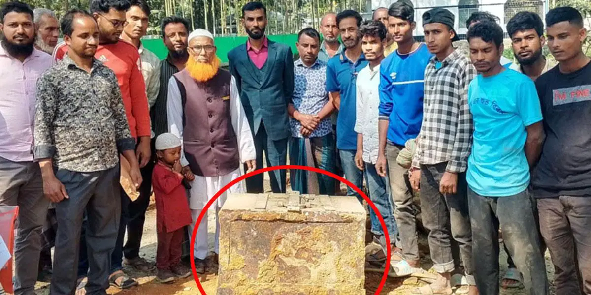 ময়মনসিংহে মাটি খুঁড়ে সিন্দুক উদ্ধার