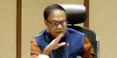 ব্যাংকিং খাতে জনগণের আস্থা ফিরিয়ে আনতে কাজ করছি: গভর্নর
