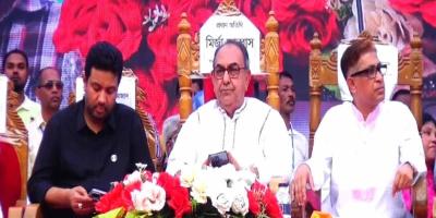 ভারতে বসে শেখ হাসিনা এখনো চক্রান্ত করছে : মির্জা আব্বাস