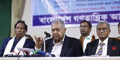 সংস্কারের নামে পুরো সংবিধান বাতিল করা একটি ভুল ধারণা: ড. কামাল