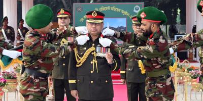 ‘কর্নেল অব দ্য রেজিমেন্ট’ হিসেবে অভিষিক্ত হলেন সেনাপ্রধান
