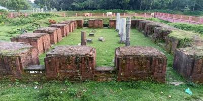 অরক্ষিত রোয়াইলবাড়ি দুর্গ, হতাশ পর্যটকরা