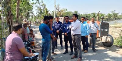 মাটিবাহী ট্রাক্টরের বিরুদ্ধে অভিযান, জরিমানা
