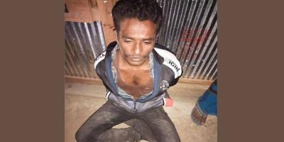 নেশা করতে না দেওয়ায় মা-বাবাকে কুপিয়ে জখম