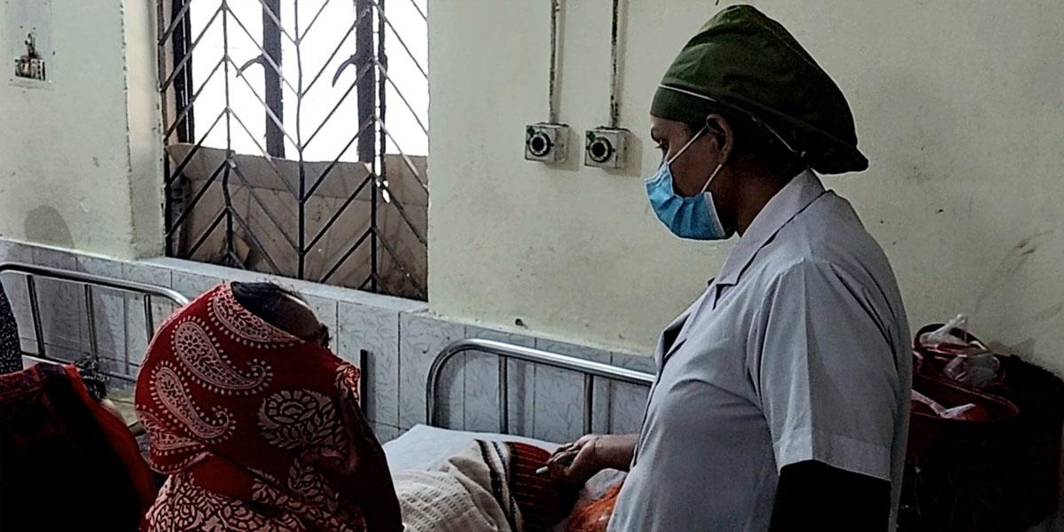 ঠাকুরগাঁওয়ে স্কুলছাত্রীকে ধর্ষণের অভিযোগ, শিক্ষক আটক