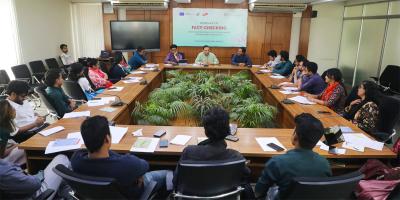 ফ্যাক্ট-চেকিংয়ের প্রয়োজনীয়তা এখন অনেক বেশি: সিজিএসের নির্বাহী পরিচালক