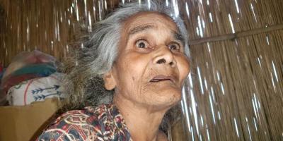 ছাগলের ঘরে তালাবন্দি বৃদ্ধ মা!