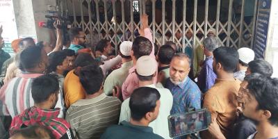 চট্টগ্রামে নগরীতে পানির তীব্র সংকট, ওয়াসা ভবন ঘেরাও