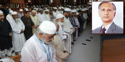 বাবা-মায়ের পাশে চিরনিদ্রায় শায়িত আরেফিন সিদ্দিক