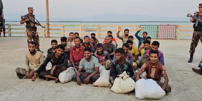 এক মাস পর ২৬ জেলেকে ফেরত দিল আরাকান আর্মি