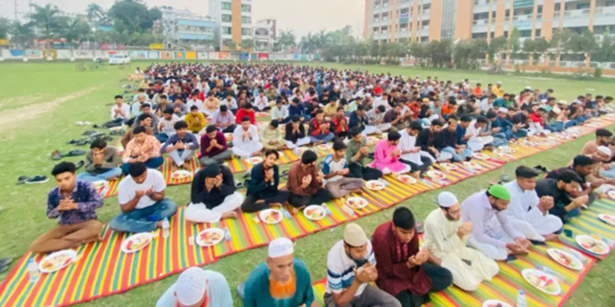 যশোর সরকারি এমএম কলেজে  বর্তমান-প্রাক্তনীদের মিলনেমেলা