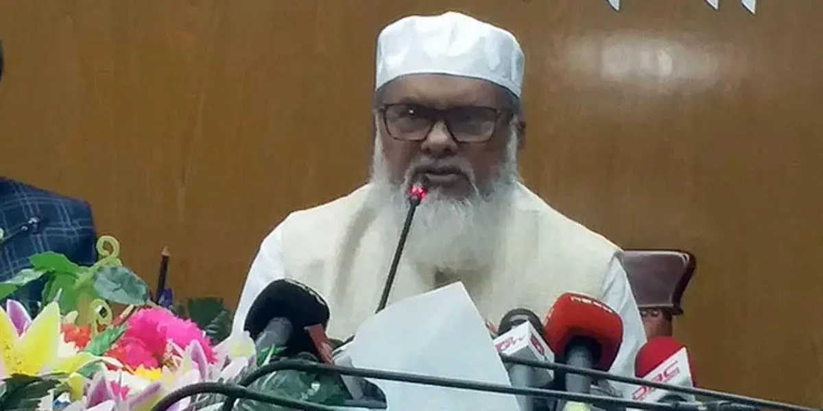 বাংলাদেশিদের ওমরাহ ভিসা বন্ধ করা হয়নি: ধর্ম উপদেষ্টা