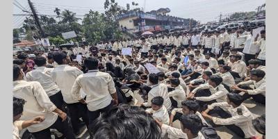 হাইকোর্টের নির্দেশনা প্রত্যাহারের দাবিতে সিলেট পলিটেকনিক শিক্ষার্থীদের বিক্ষোভ
