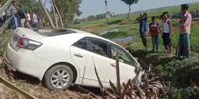 জয়পুরহাটে প্রাইভেটকার-অটোভ্যানের সংঘর্ষে নিহত ২